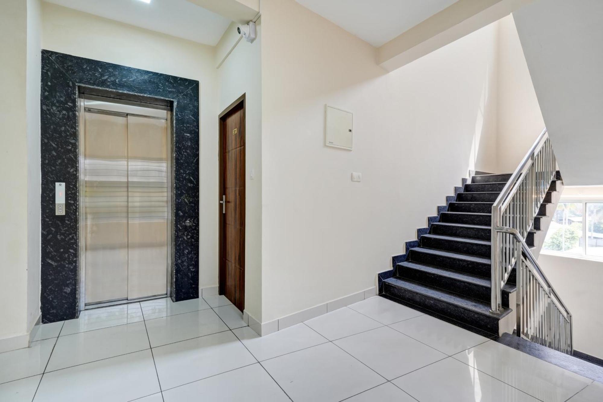 Gypsy Hotel Cusat Kochi Dış mekan fotoğraf