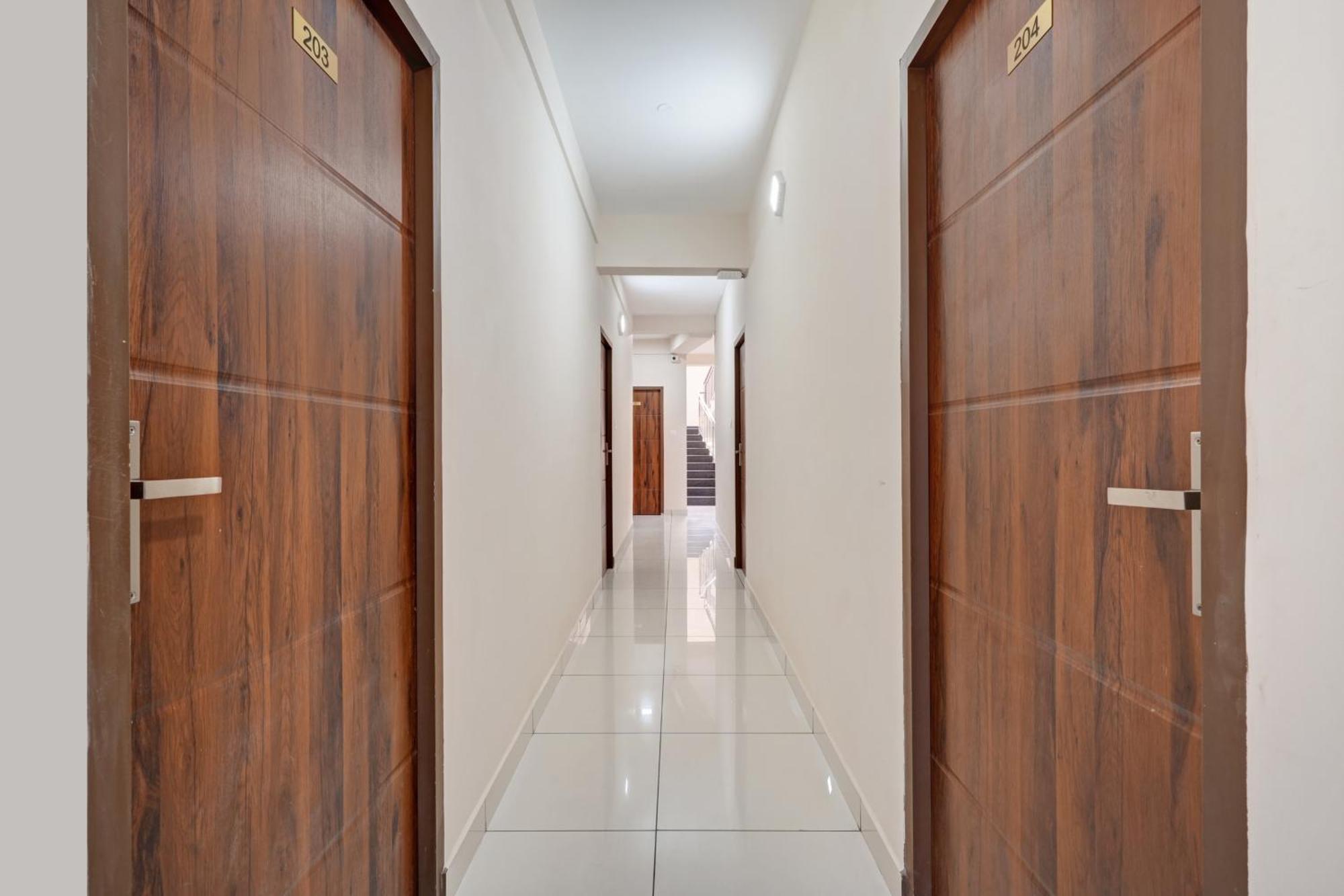 Gypsy Hotel Cusat Kochi Dış mekan fotoğraf