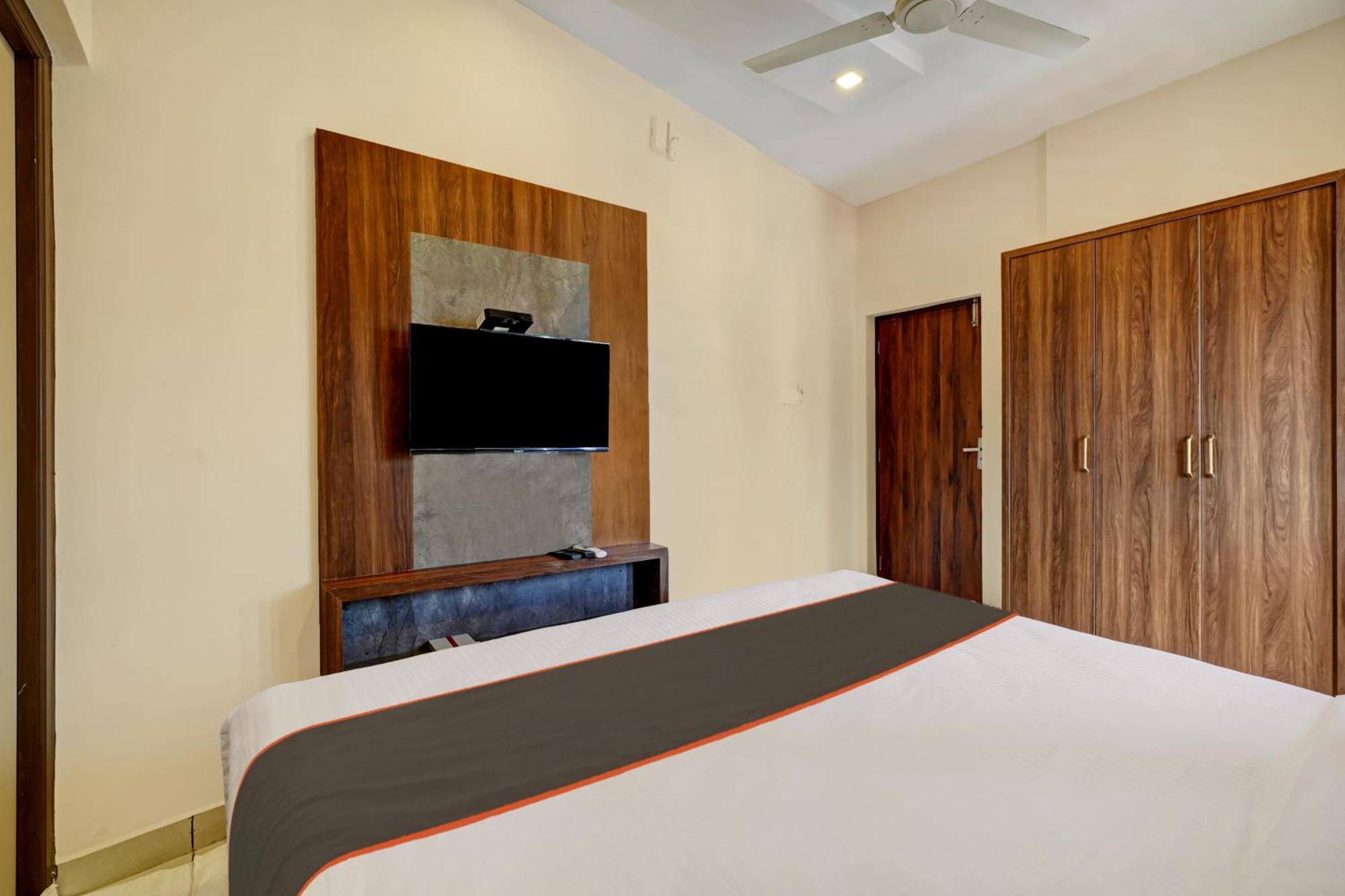 Gypsy Hotel Cusat Kochi Dış mekan fotoğraf