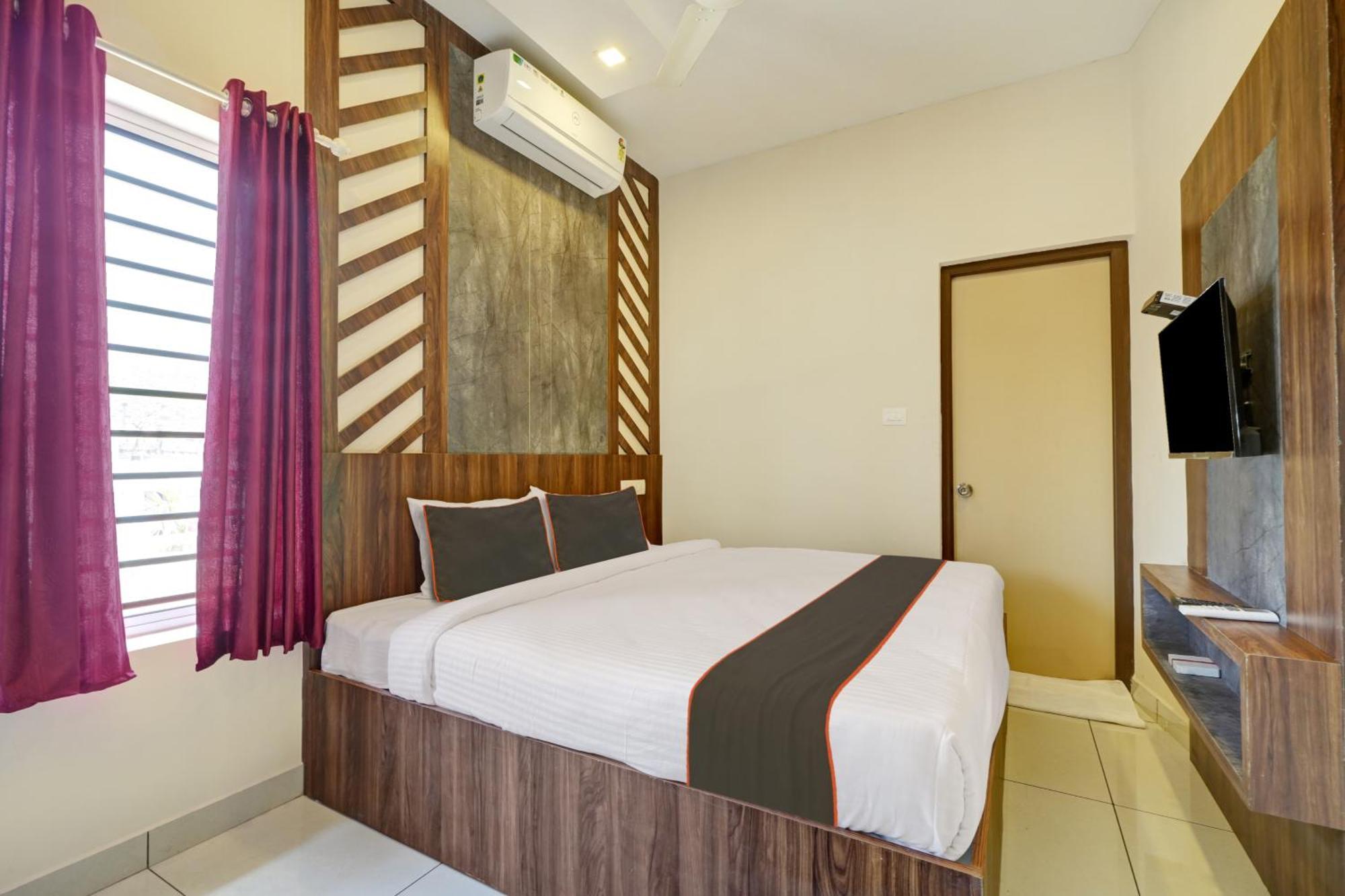 Gypsy Hotel Cusat Kochi Dış mekan fotoğraf