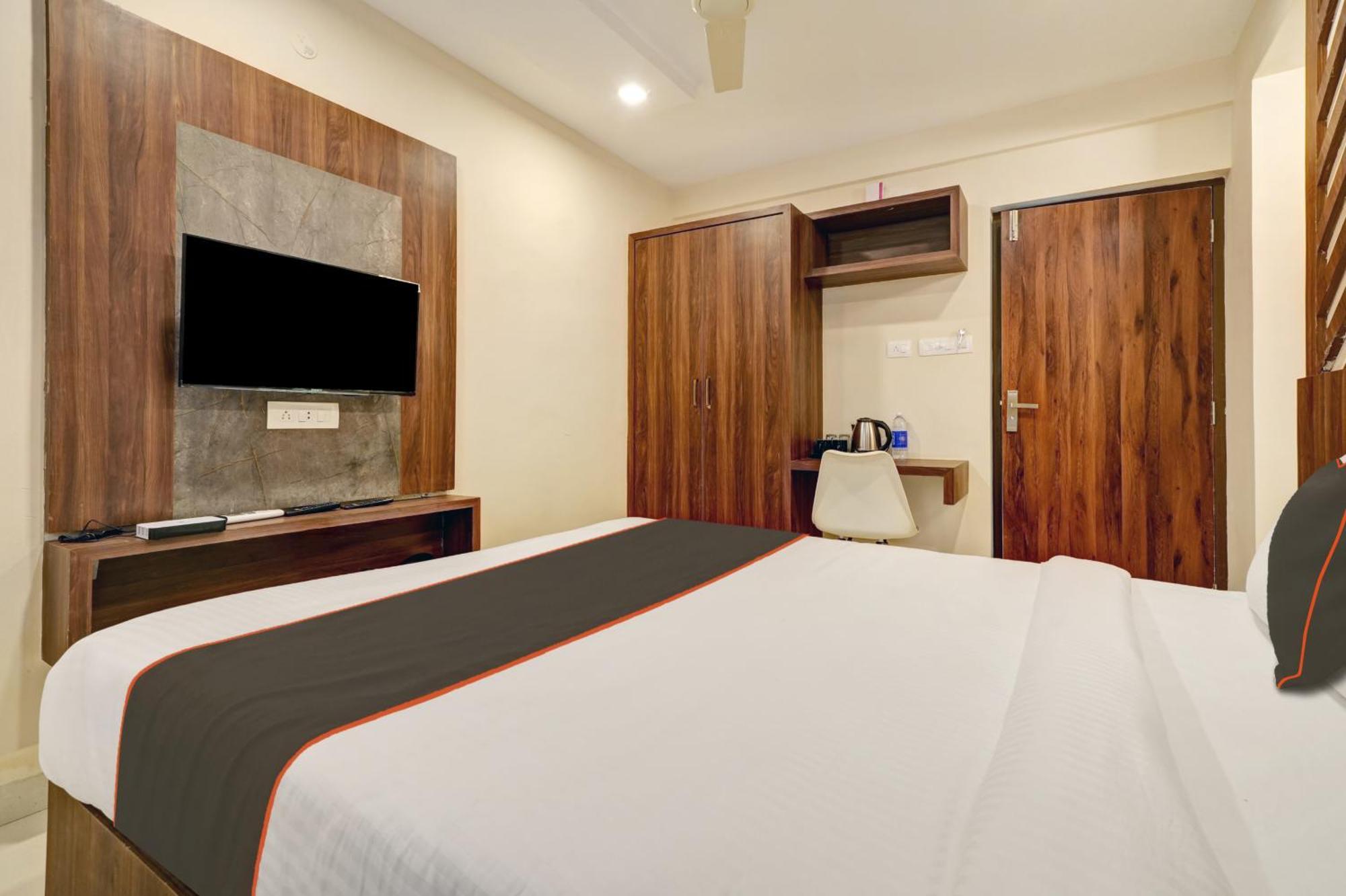 Gypsy Hotel Cusat Kochi Dış mekan fotoğraf