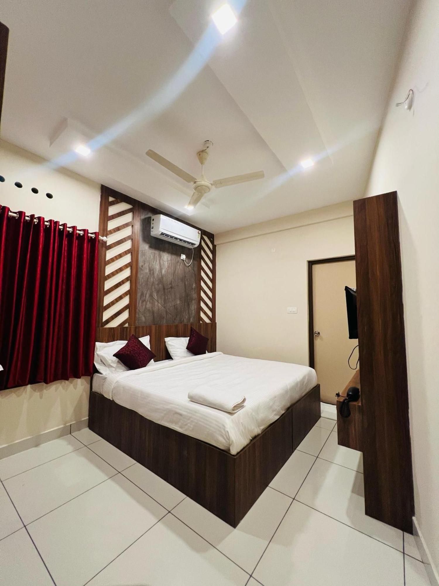Gypsy Hotel Cusat Kochi Dış mekan fotoğraf